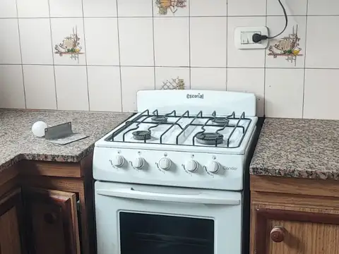Departamento en Alquiler en Villa Elvira, $ 750.000