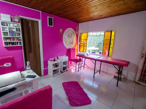 Casa en Venta con 3 cocheras