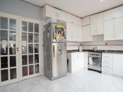 Depto Tipo Casa 4 ambientes con 2 baños