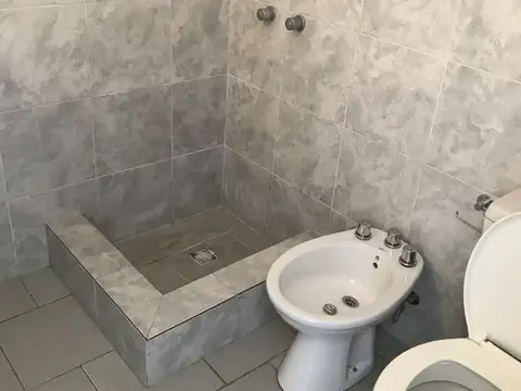 Departamento en Alquiler en Burzaco, $ 450.000