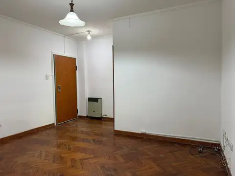 VENTA DEPARTAMENTO 2 AMB CON PATIO EN BELGRANO R.