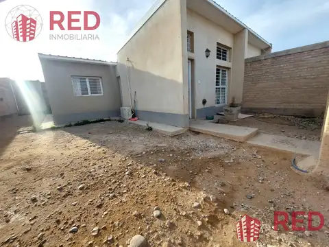 Vende casa 2 dormitorios Centenario 