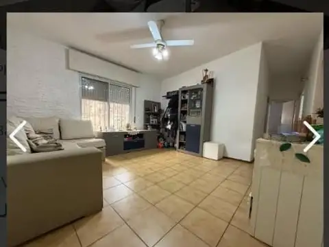 Casa 7 ambientes con 2 baños