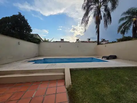 Grand Bourg Sebastian El Cano