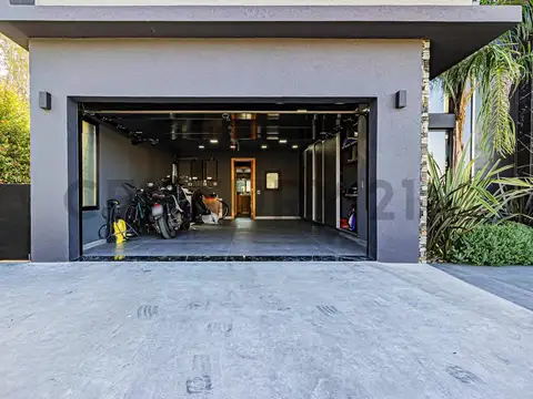 Casa 4 ambientes con 3 baños