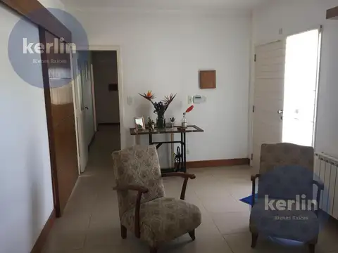 Casa en Venta en San Nicolas de los Arroyos, USD 240.000