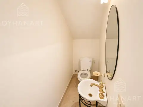 Casa 5 ambientes con 3 baños