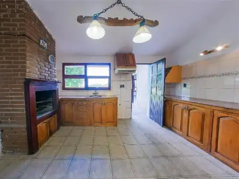 Encantadora chacra con chalet sobre Ruta 3  Para vivir...