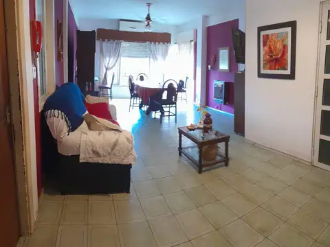 Avda. Alberdi al 550 - Vende Casa