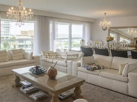 Departamento en Alquiler Temporal de 4 dormitorios