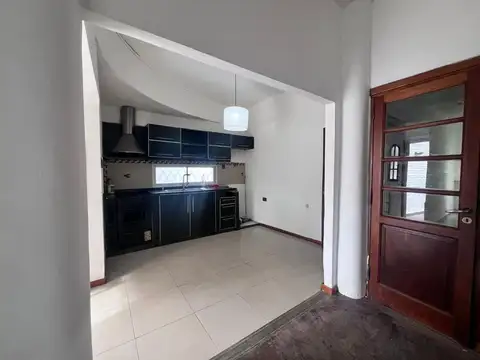 Depto Tipo Casa en Venta con 1 cocheras