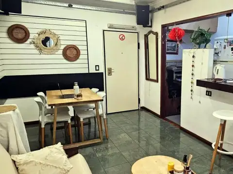 HERMOSO 2 AMBIENTES piso 5 al frente + pileta