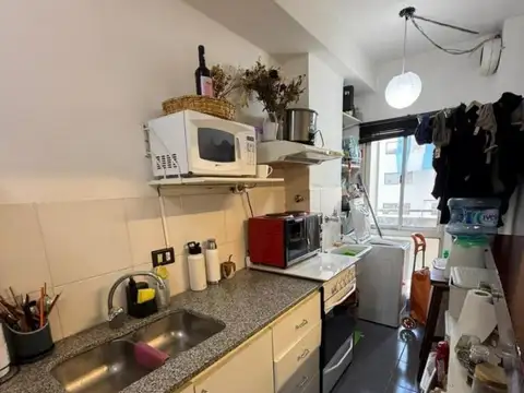 HERMOSO 2 AMBIENTES piso 5 al frente + pileta