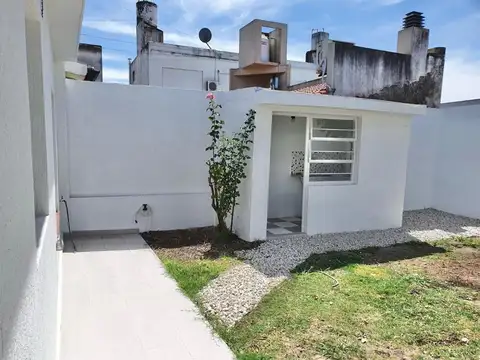 Venta casa de 4 ambientes