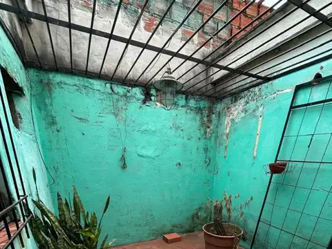 AMEGHINO 1590, CASA 1 DORM.-