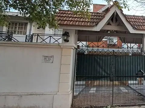  VENTA DEPARTAMENTO DOS AMBIENTES, PLANTA BAJA.