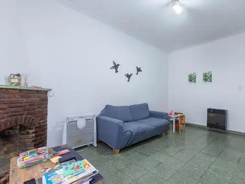Casa 4 ambientes con 1 baño