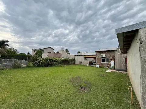 Casa 4 ambientes con 1 baño