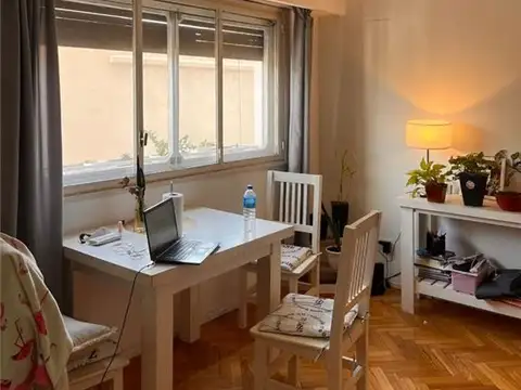 Muy buen departamento de un ambiente super luminoso