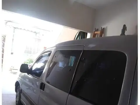 Manuela Pedraza  1600