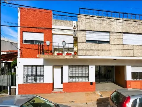 En Venta en Villa Sarmiento Departamento de Dos Ambientes F: 11096
