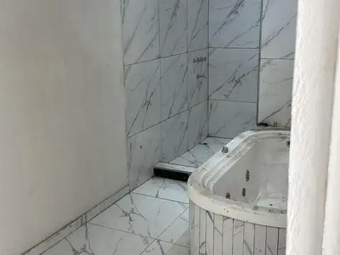 Departamento 5 ambientes con 3 baños