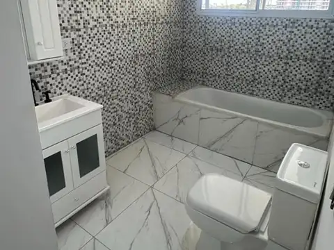 Departamento en alquiler - 4 Dormitorios 3 Baños - Tigre
