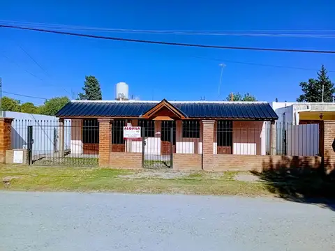 Casa en Alquiler en Villa Parque Santa Ana, Santa María