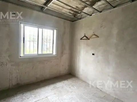 Casa 4 ambientes con 1 baño