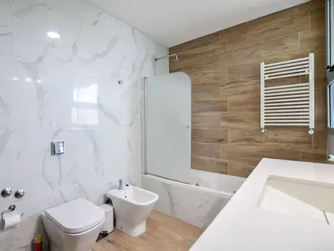 CASA EN VENTA EN LA PLATA