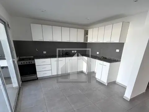 Casa en Alquiler con 1 cochera