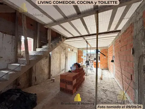Casa 5 ambientes con 3 baños