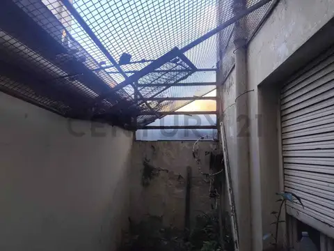 PASAJE FARADAY 1500, Piso 0