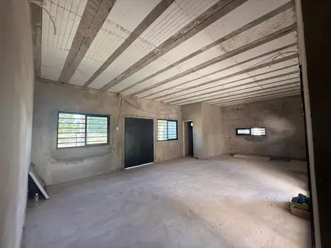 VENTA CASA BARRIO SAN JERONIMO MATHEU SIN EXPENSAS LOTE INTERNO CUL DE SAC 3 AMB JARDIN PARRILLA