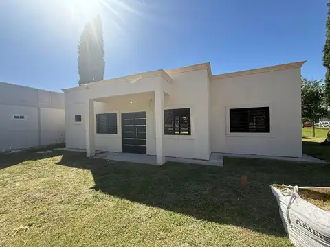 Casa en Venta en Countries y Barrios Cerrados en Escobar, USD 69.000