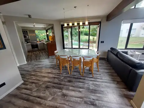 Casa en Alquiler Temporal en Pinamar, USD 1.900