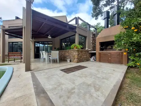 Casa en Alquiler Temporal en Pinamar, USD 4.500