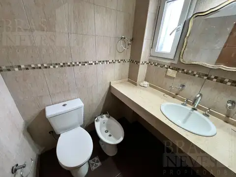 Depto Tipo Casa en Alquiler 40 años