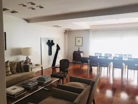 Casa en venta, 18 ambientes, en Barrio Parque, CABA