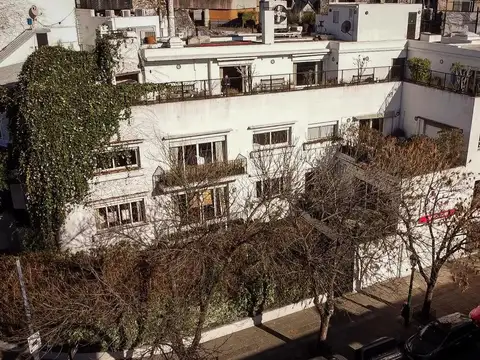 Casa en venta, 18 ambientes, en Barrio Parque, CABA