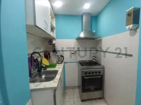 Luminoso 2 ambientes con patio y bajas expensas