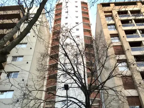 Departamento en Alquiler en Plaza Rocha, La Plata
