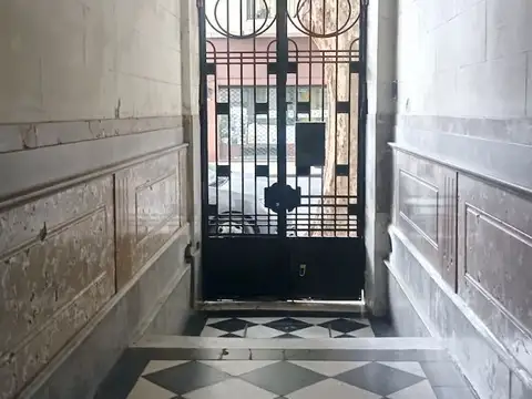 Salta 1900 Constitución 4amb U$45.000 NO Apto Credito