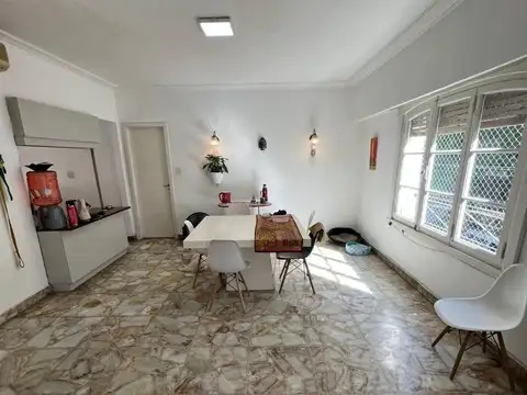 Depto Tipo Casa 3 ambientes con 2 baños