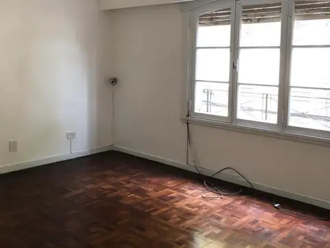 Depto Tipo Casa 3 ambientes con 2 baños
