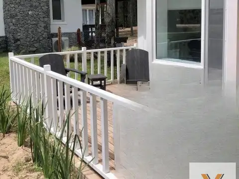 Casa en Venta - 3 Dormitorios 3 Baños - 1000mts - Costa Esmeralda