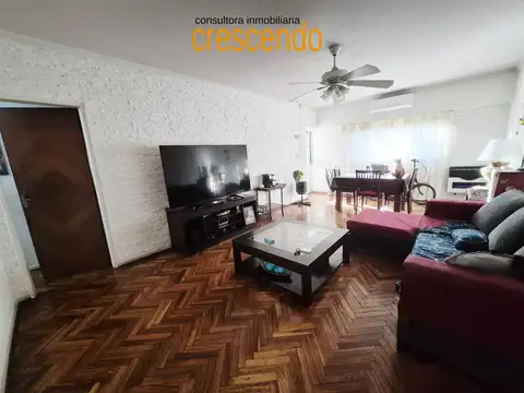 CHARLONE 500, Piso 1