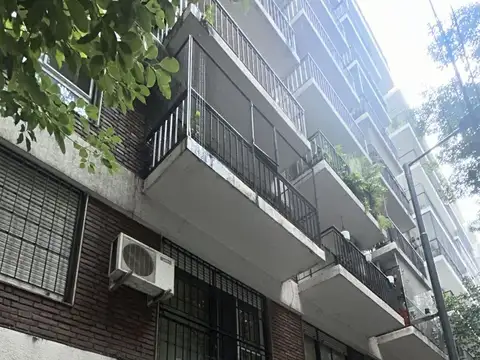 SE VENDE DEPARTAMENTO 4 Ambientes (RECOLETA)