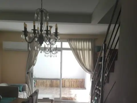 Depto Tipo Casa en Venta 7 años