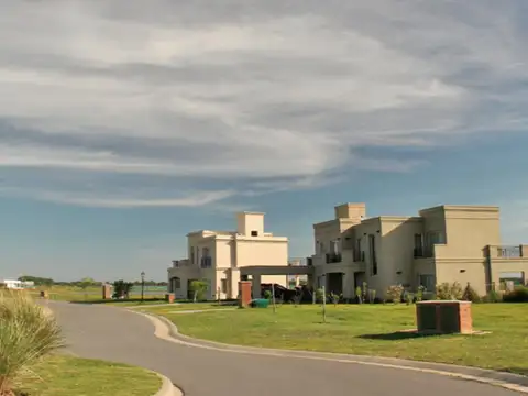 Terreno en Venta 20  mts Frente